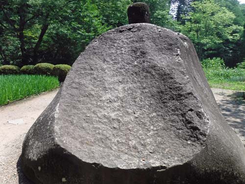 万治の石仏 裏面