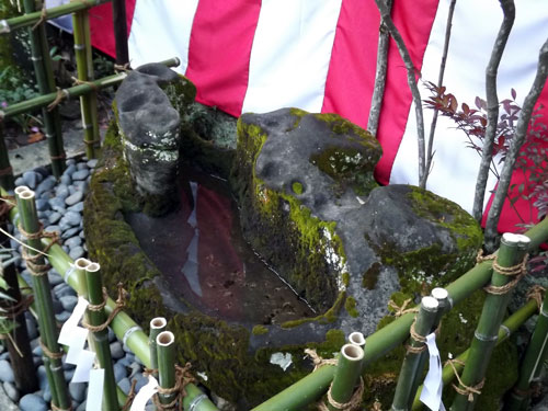 夜なき石　貴志御霊神社(兵庫県　三田市)