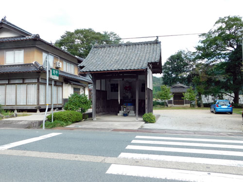 子安地蔵大菩薩の御堂